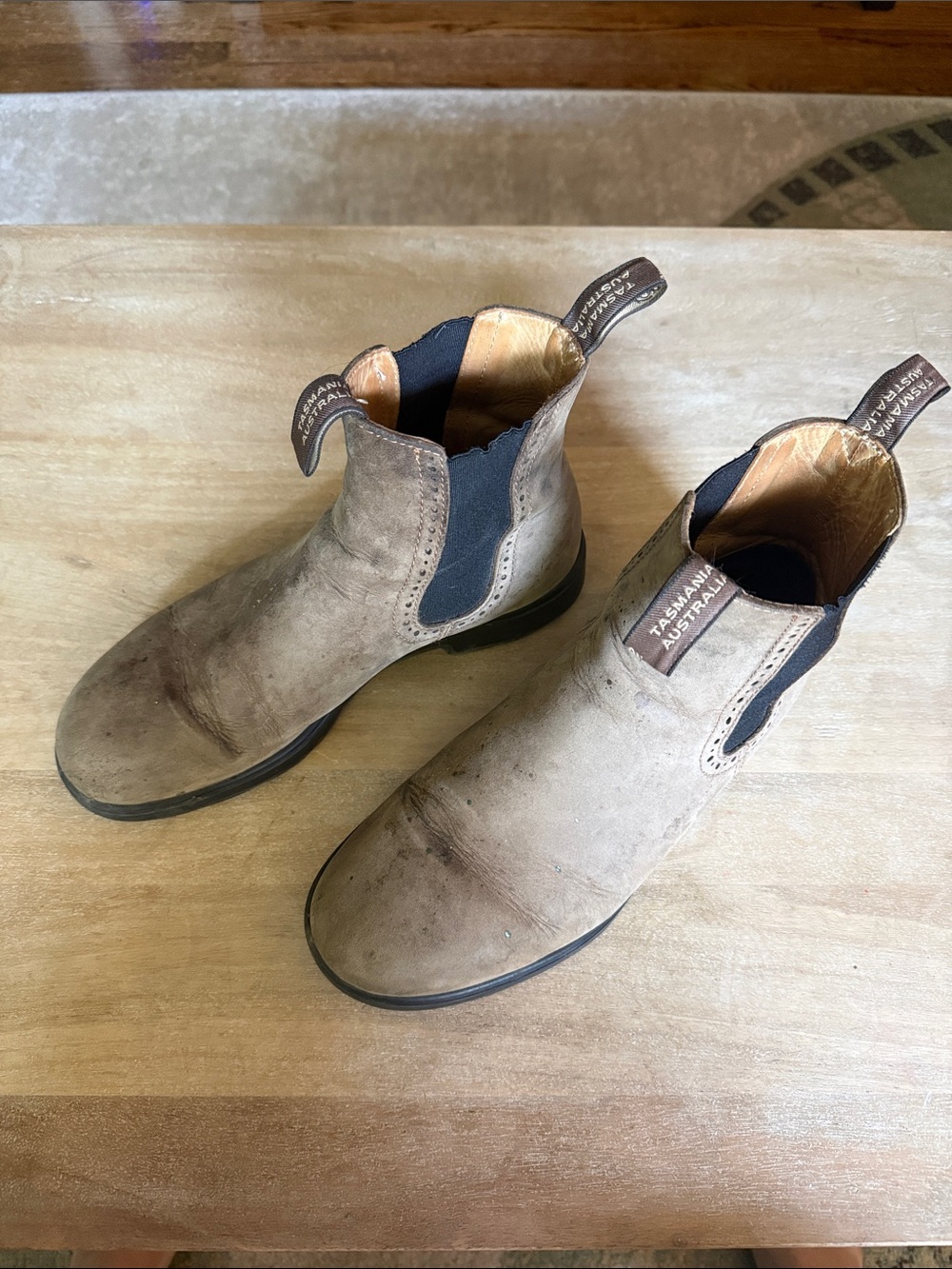 Blundstone Chelsea boots